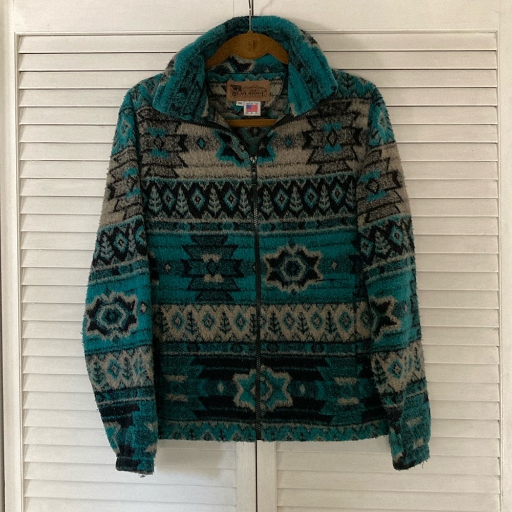 Bear Ridge Outiftters Women’s Wool Blend Fleece Jacket